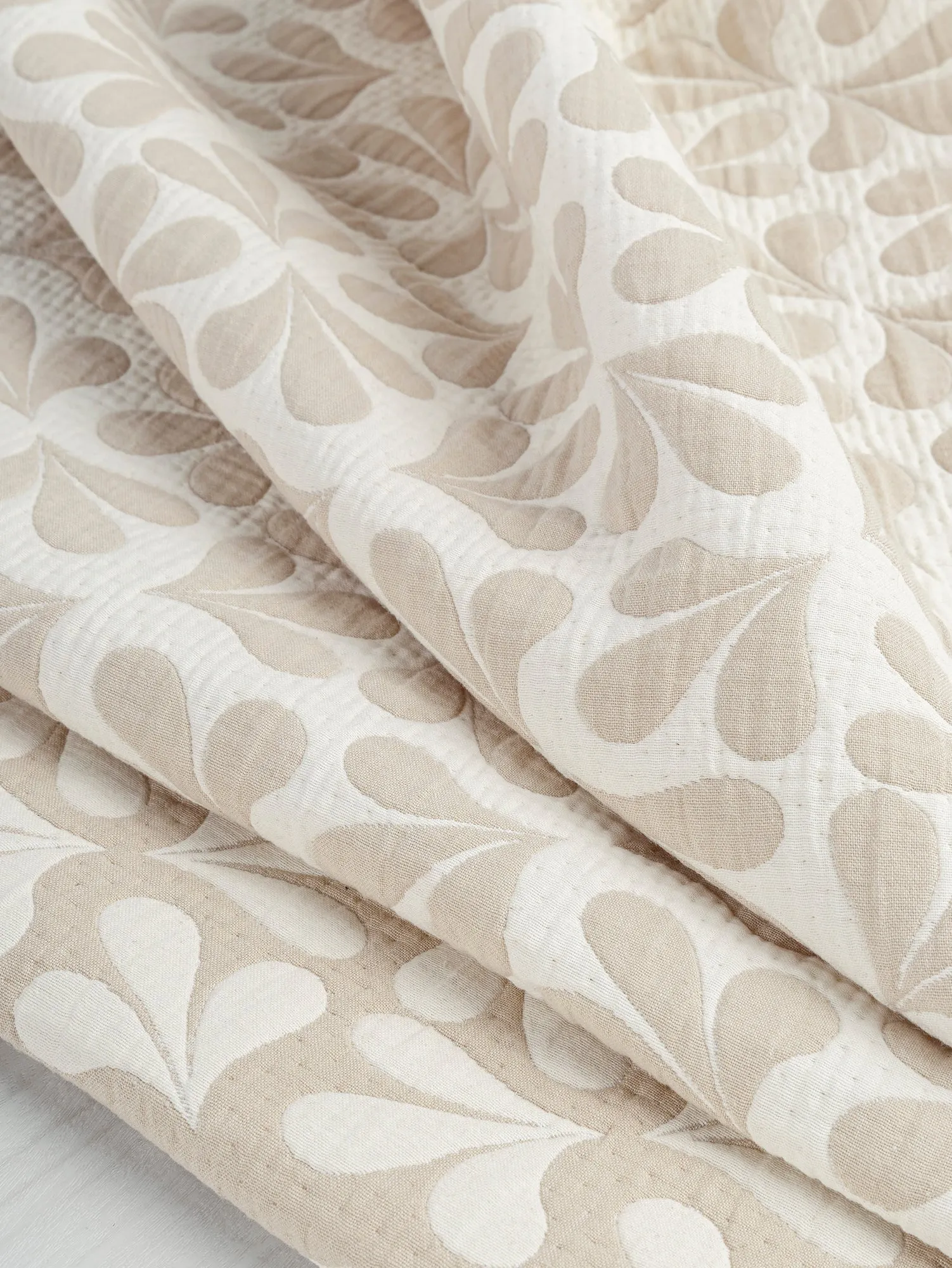 Petal Quilted Jacquard with Batting - Beige   Cream - Swatch