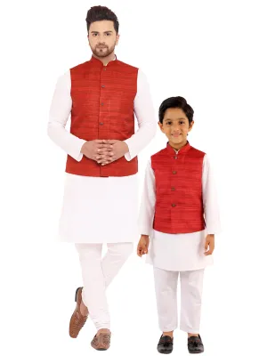 VASTRAMAY Maroon Nehru Jacket And White Kurta Pyjama Baap Beta Set