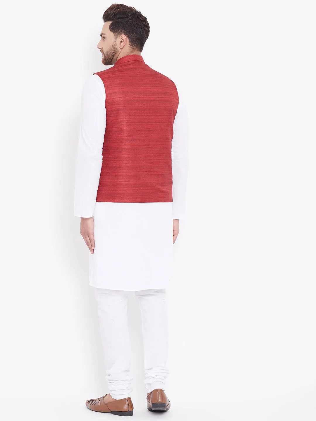 VASTRAMAY Maroon Nehru Jacket And White Kurta Pyjama Baap Beta Set